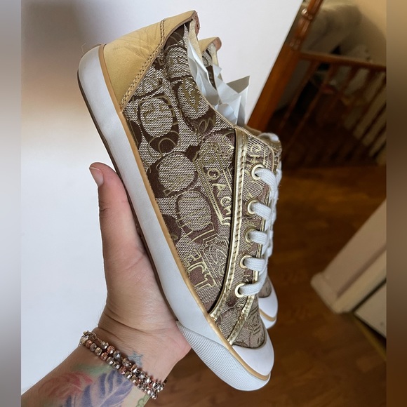 pre-owned - Picture 4 of 4